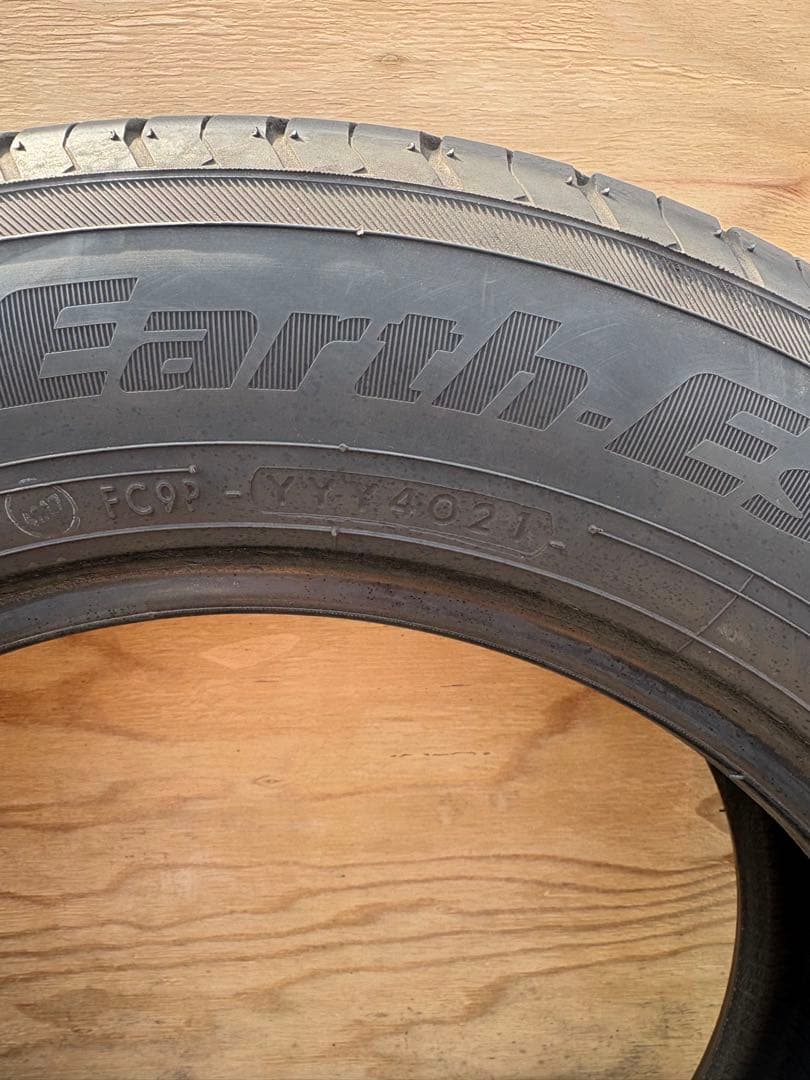 175/65R14中古タイヤ　バリ溝