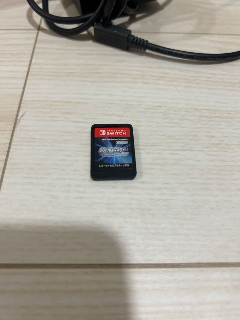 【ソフト付き！】Nintendo Switch 本体 青とピンクのJoy-Con