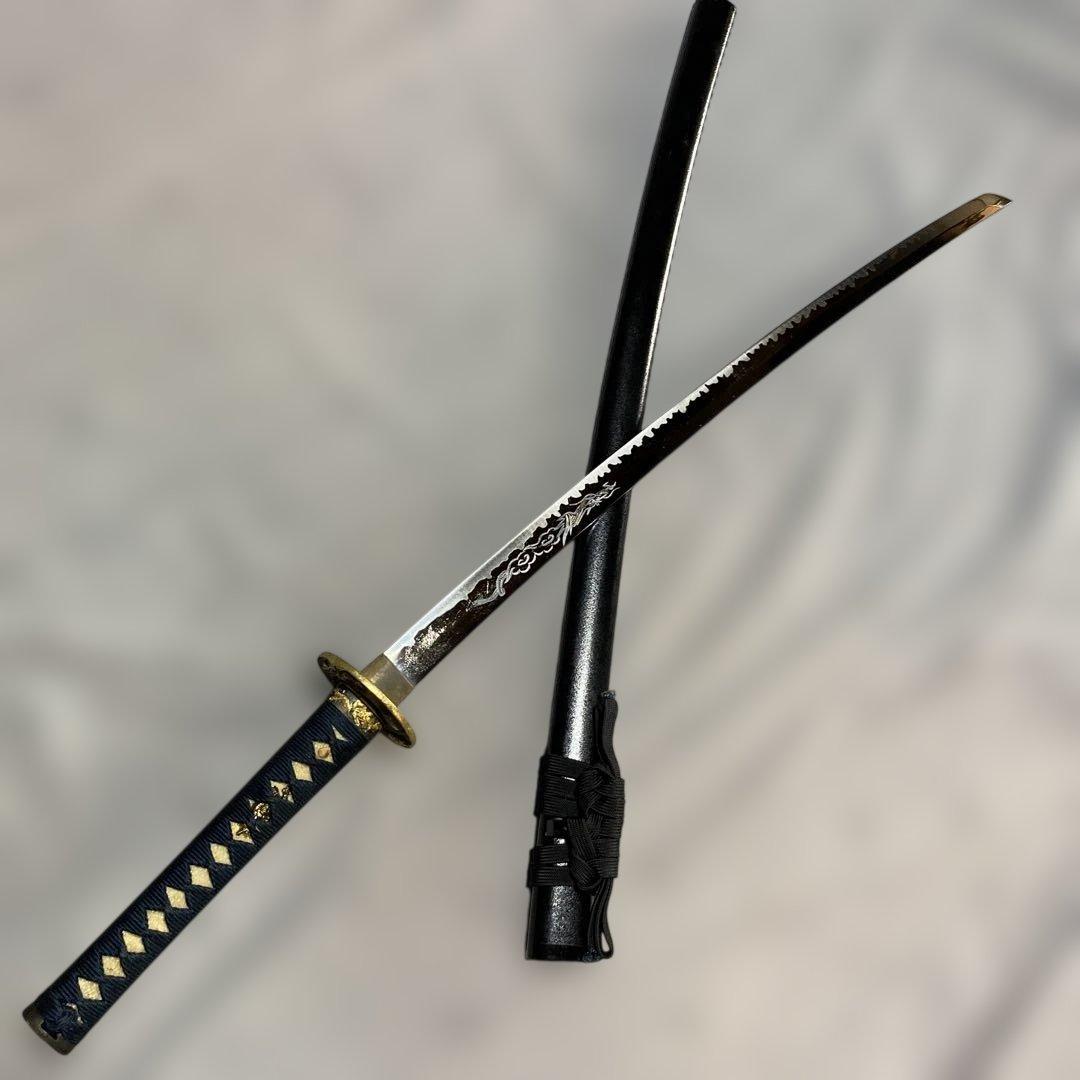 模造刀 濃紺柄 金縁金龍丸鍔 黒梨地鞘