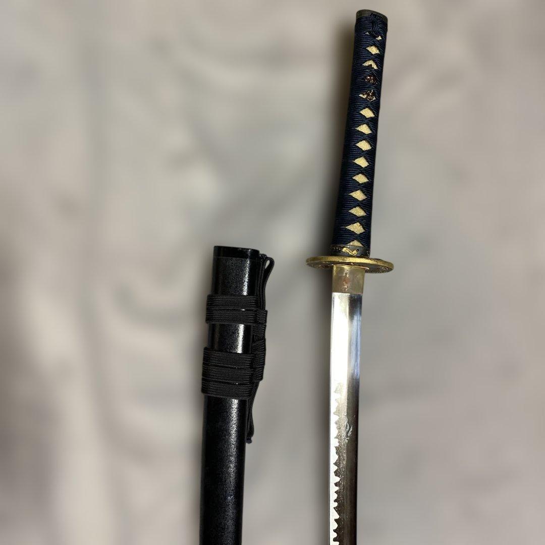 模造刀 濃紺柄 金縁金龍丸鍔 黒梨地鞘