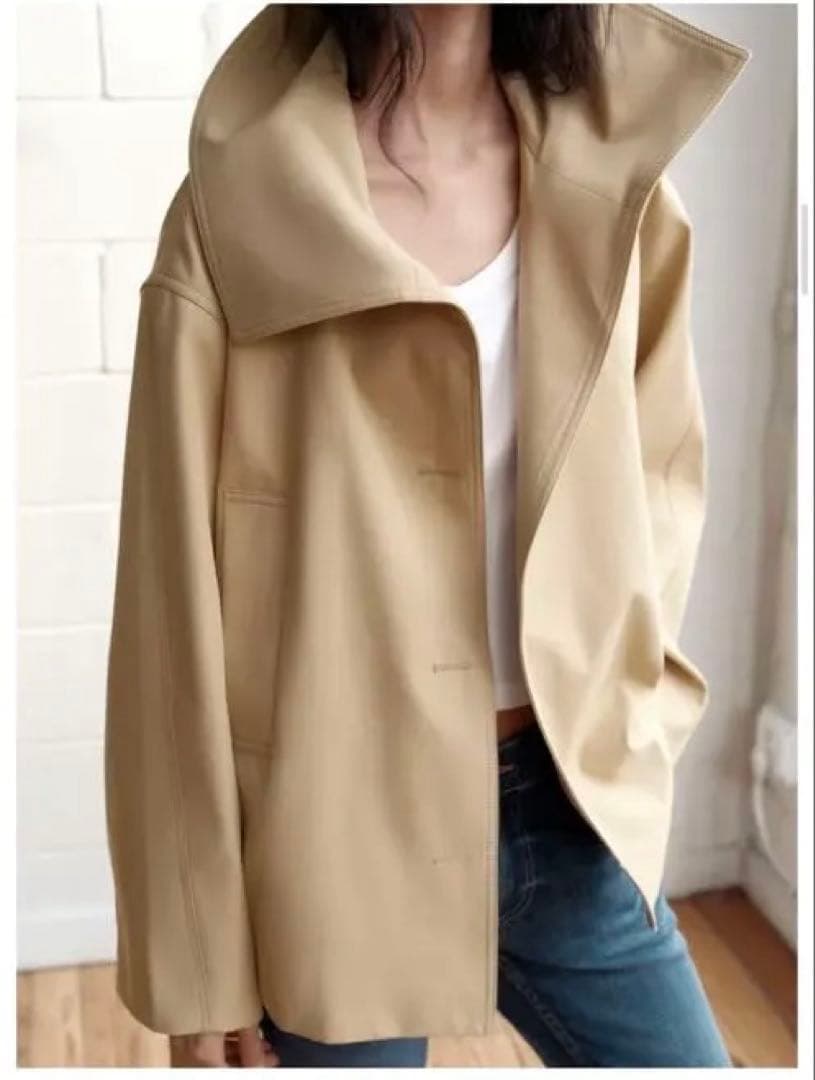 完売品⭐︎新品⭐︎タグ付ZARAショートトレンチコートM-Lライトゴールデンブラウン