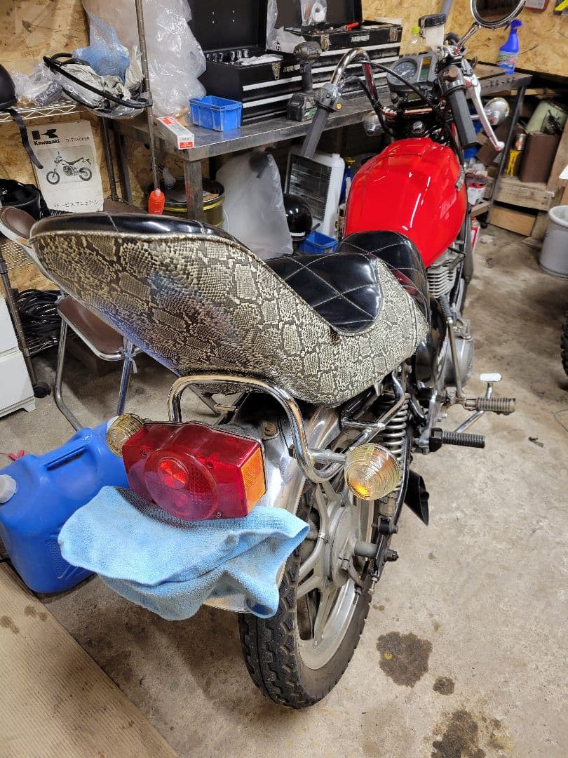 CB250T３段シート