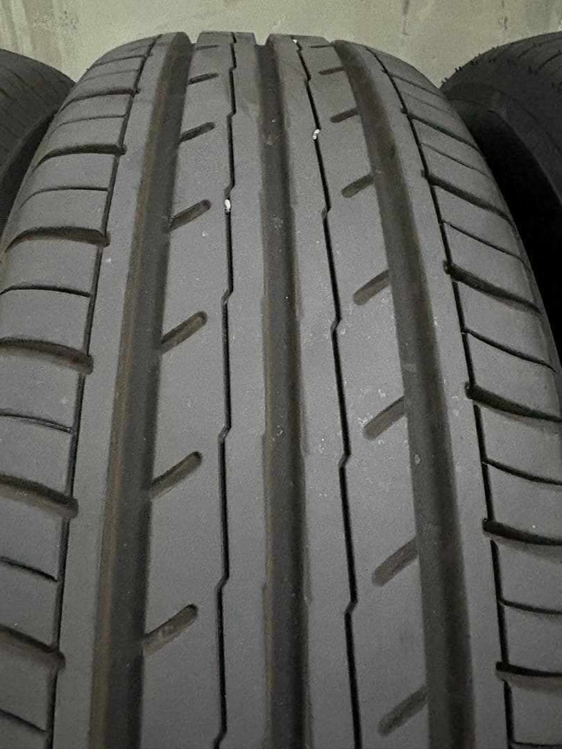 ヨコハマ　ブルーアースES ES32サマータイヤ 215/65R16 4本セット