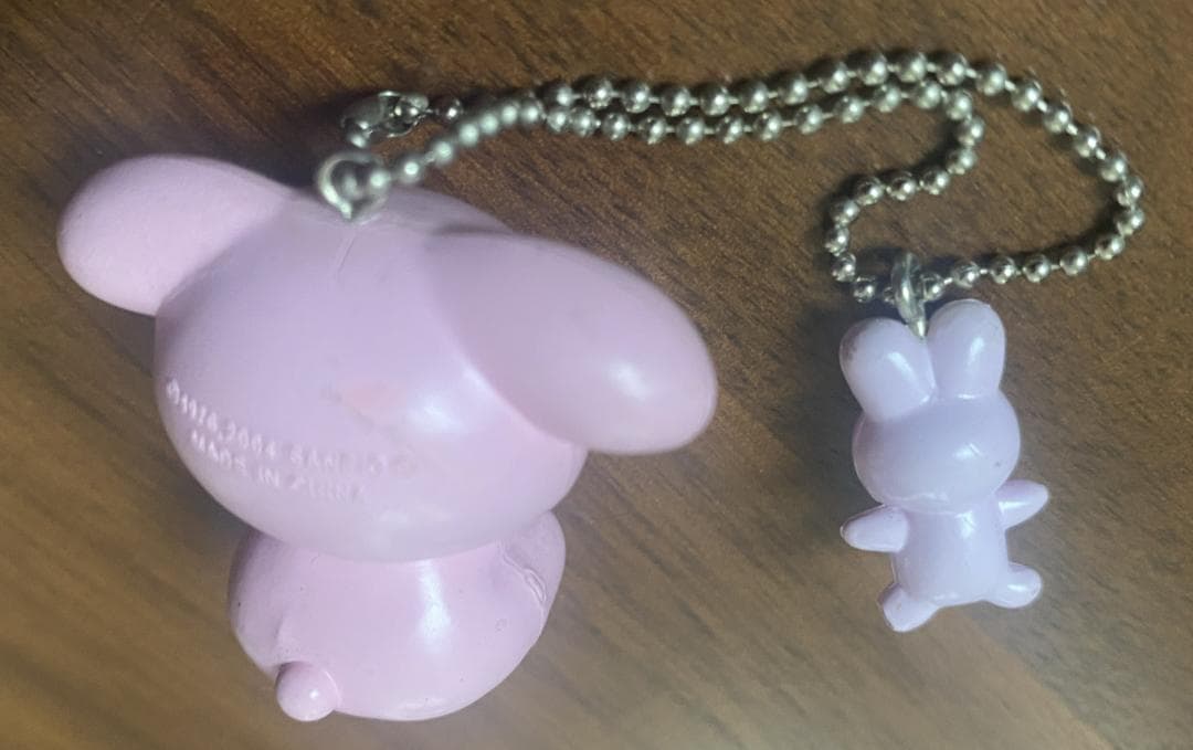 公*o様 ハローキティ うさぎ着ぐるみ　キーホルダー