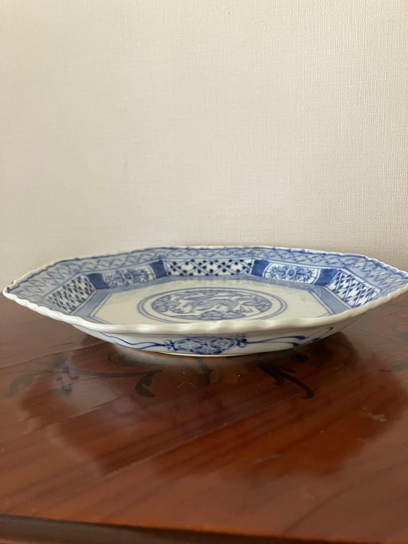 八角皿　古伊万里　麒麟紋様　染め付け21センチ