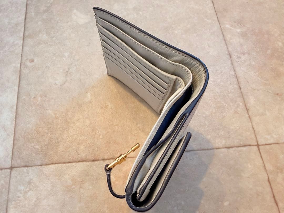 GUCCI 二つ折り財布 GGキャンバス ホワイト