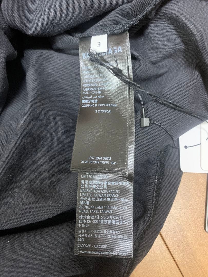 新品未使用バレンシアガ　フォトTシャツ　グラフィック　パーカー　スウェット