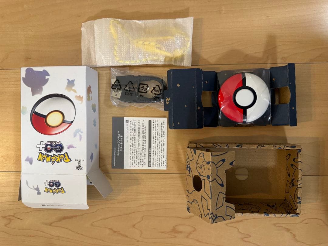 Pokémon GO Plus + 動作確認済み・ポーチ付き