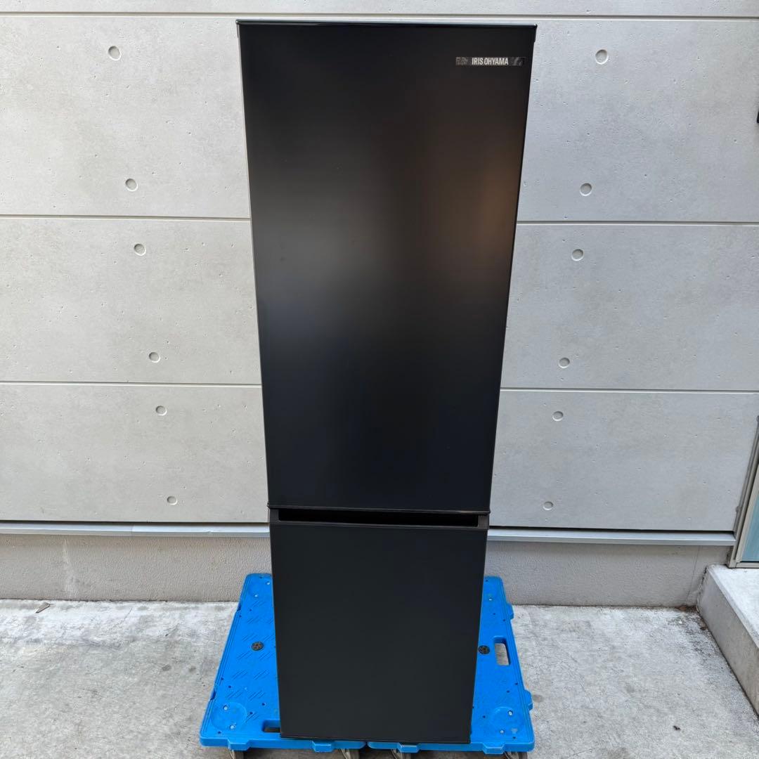 298⭐️2025年製★新品、未使用品★アイリスオーヤマ　冷蔵庫　ブラック　黒