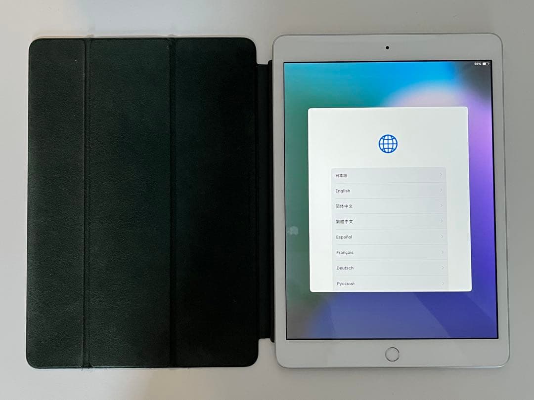 Apple iPad 8th Gen 白 + カバー A2270