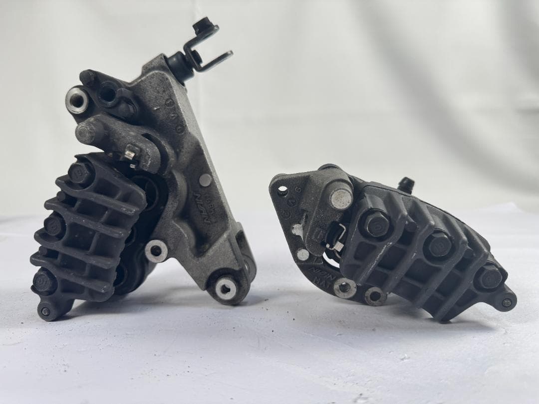 【希少】VFR800　ニッシンフロントブレーキキャリパー左右セット　サポート付き