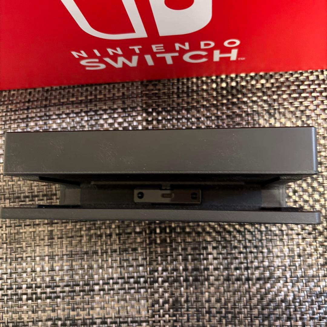 Nintendo Switch (L)ネオンパープル/(R)ネオンピンク