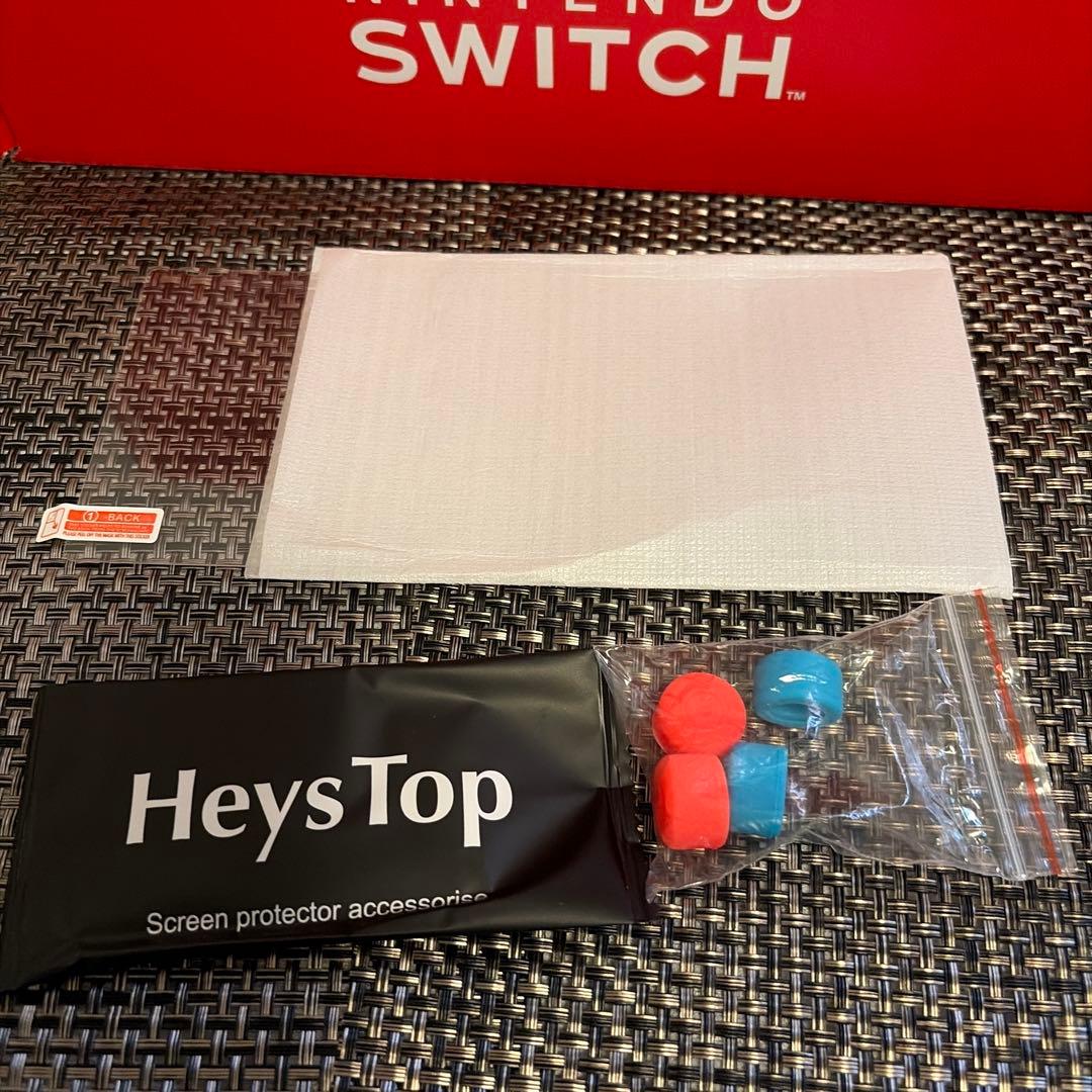 Nintendo Switch (L)ネオンパープル/(R)ネオンピンク