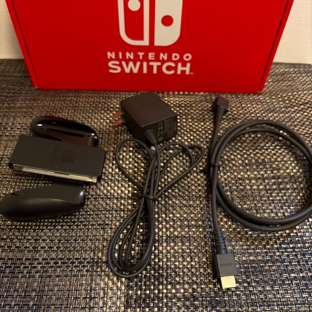 Nintendo Switch (L)ネオンパープル/(R)ネオンピンク