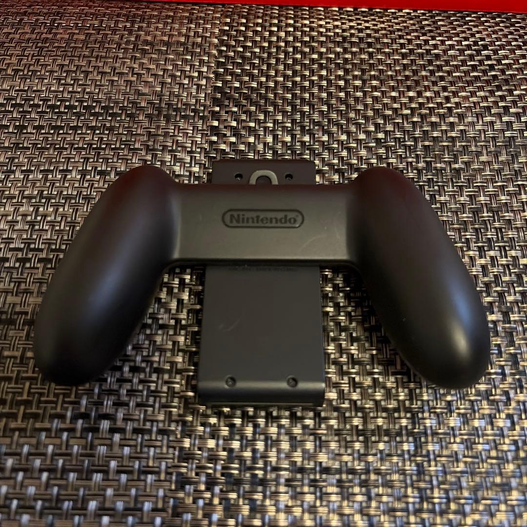 Nintendo Switch (L)ネオンパープル/(R)ネオンピンク