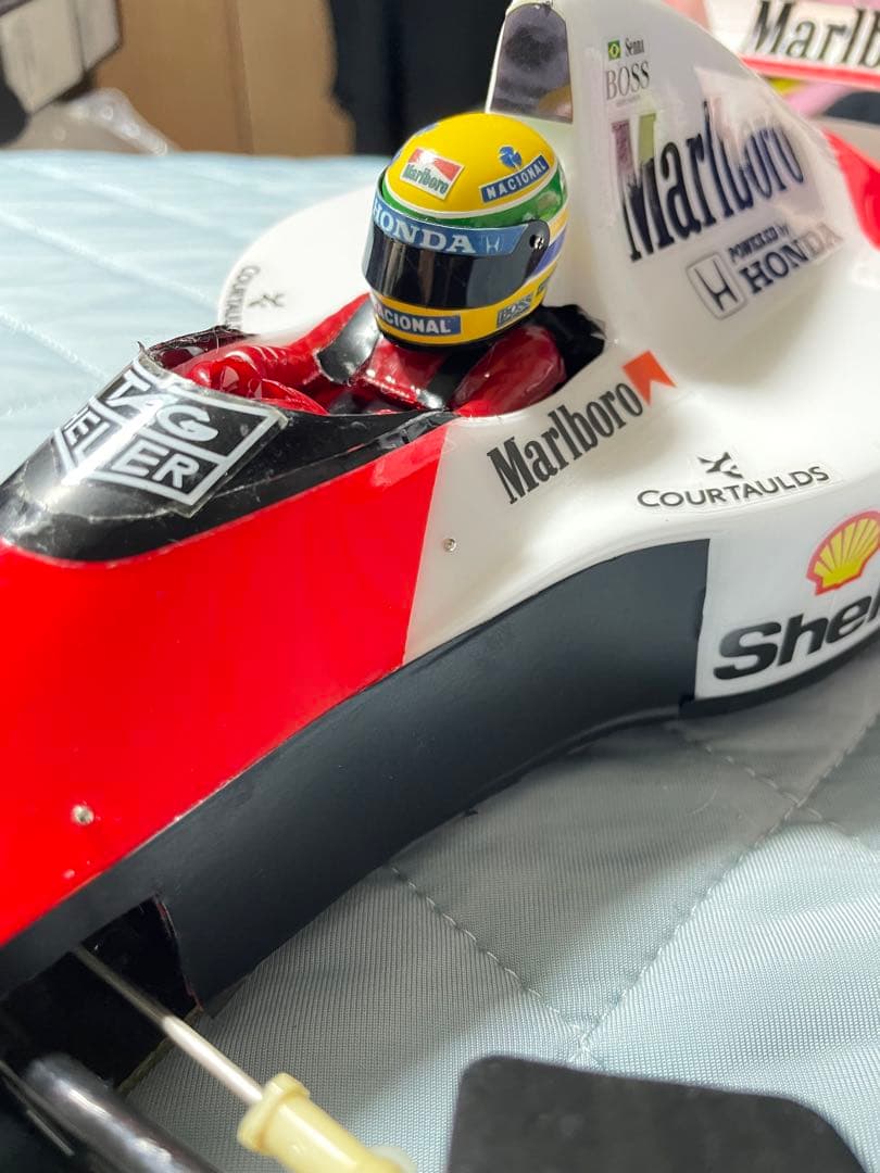 F1 ラジコン　f103 マクラーレン mp4/5B ボディ&シャーシ