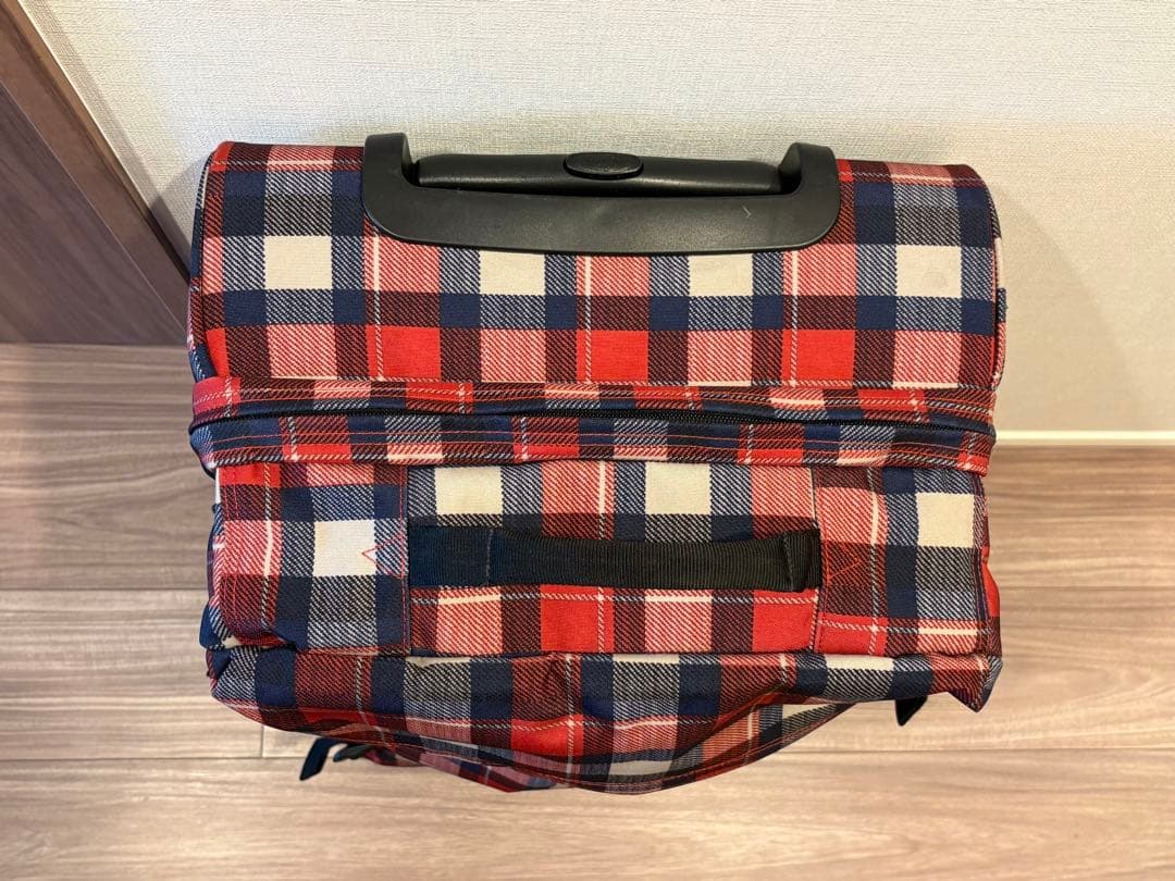 EASTPAK イーストパック　スーツケース キャリーケース　キャリーバック