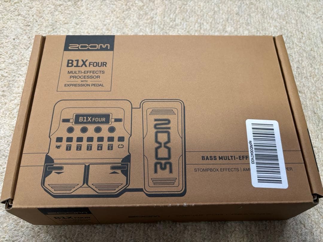 Zoom B1X FOUR ベースマルチエフェクター