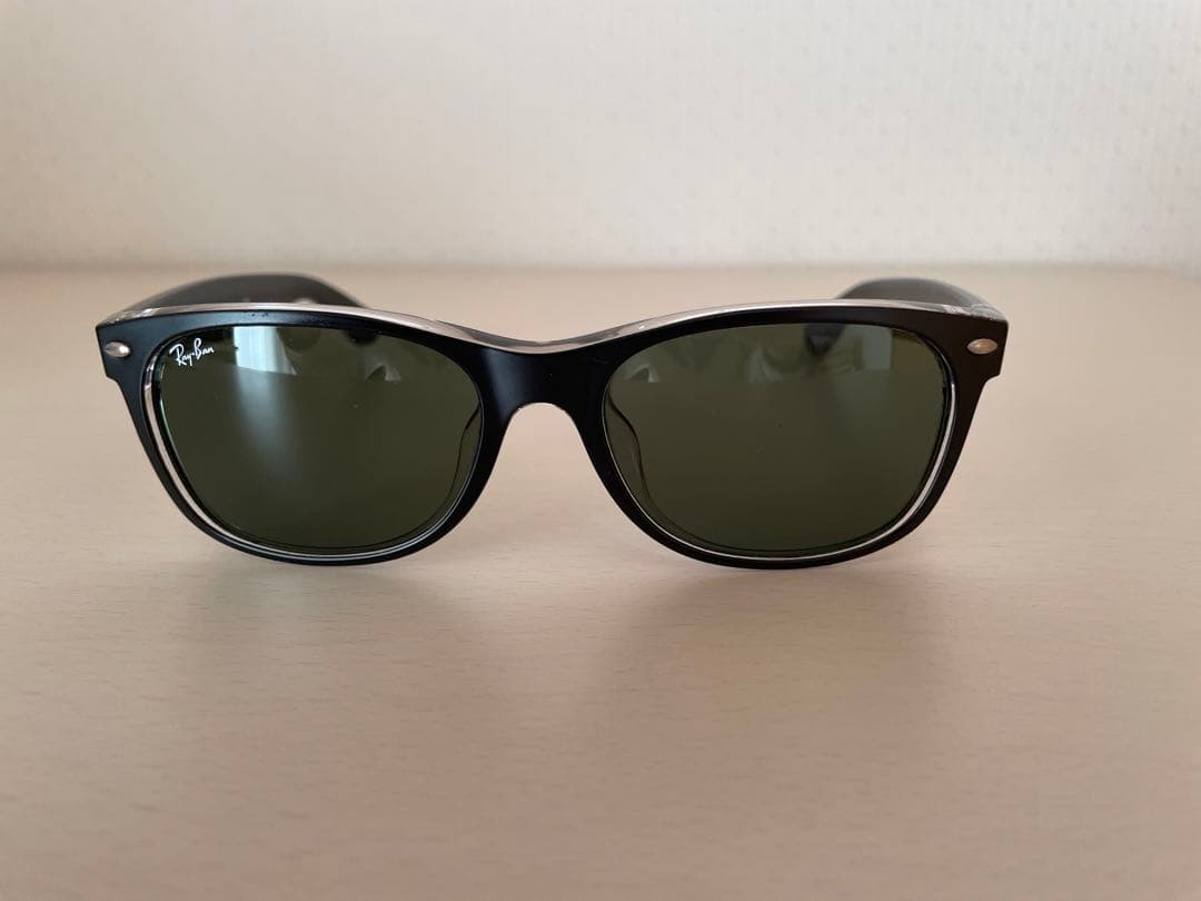 美品　レイバン サングラス RB2132-F NEW WAYFARER 6052