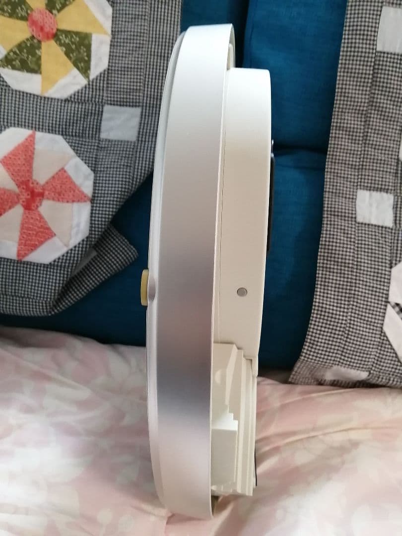 美品!最終価格スモールワールドポラールリズム掛け電波時計全18曲入