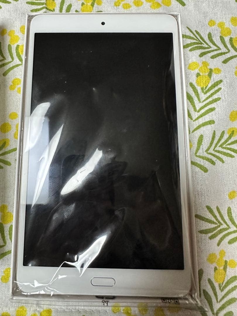 docomo dtab Compact d-02K 本体