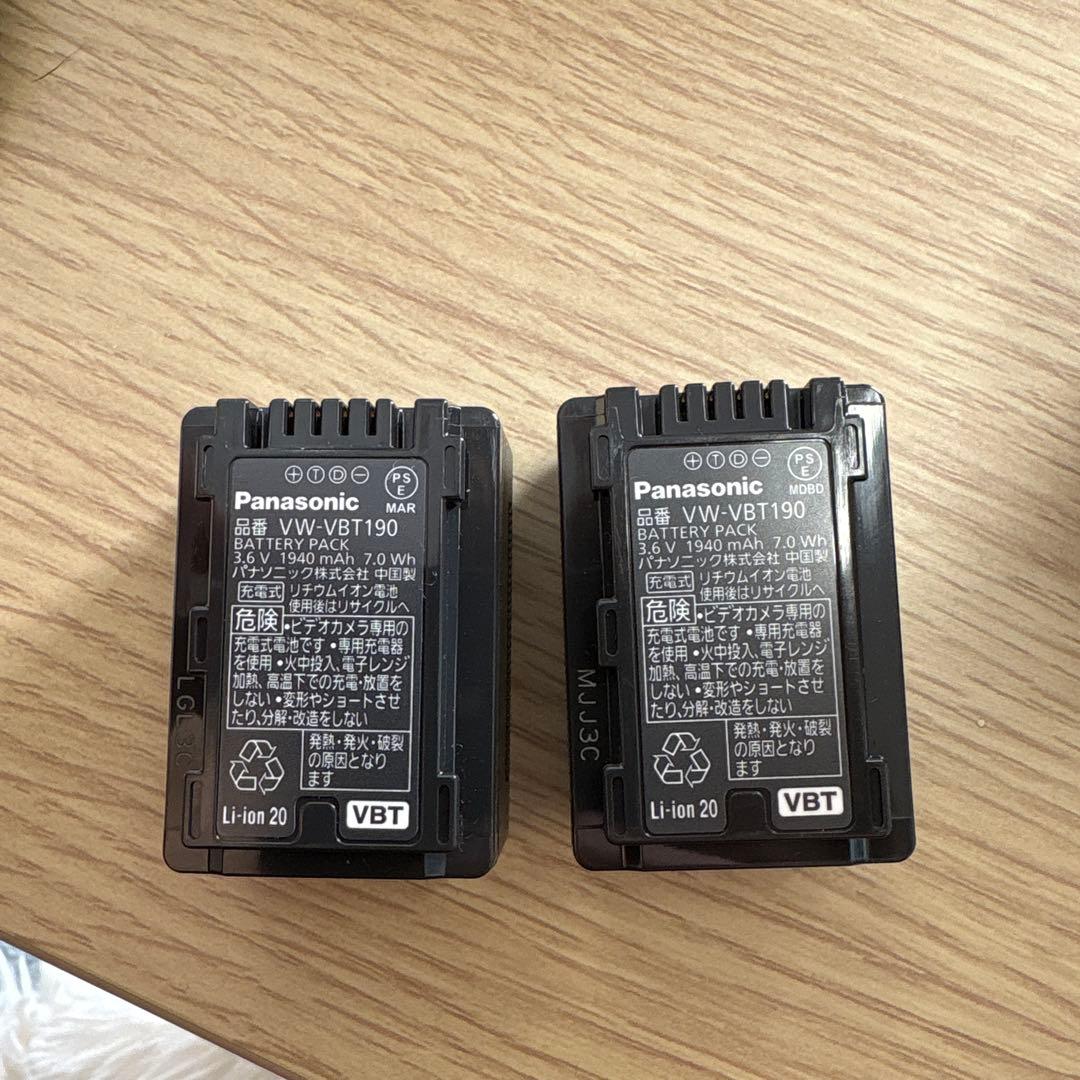 Panasonic HC-W585M ビデオカメラ三脚バッテリー充電コードセット