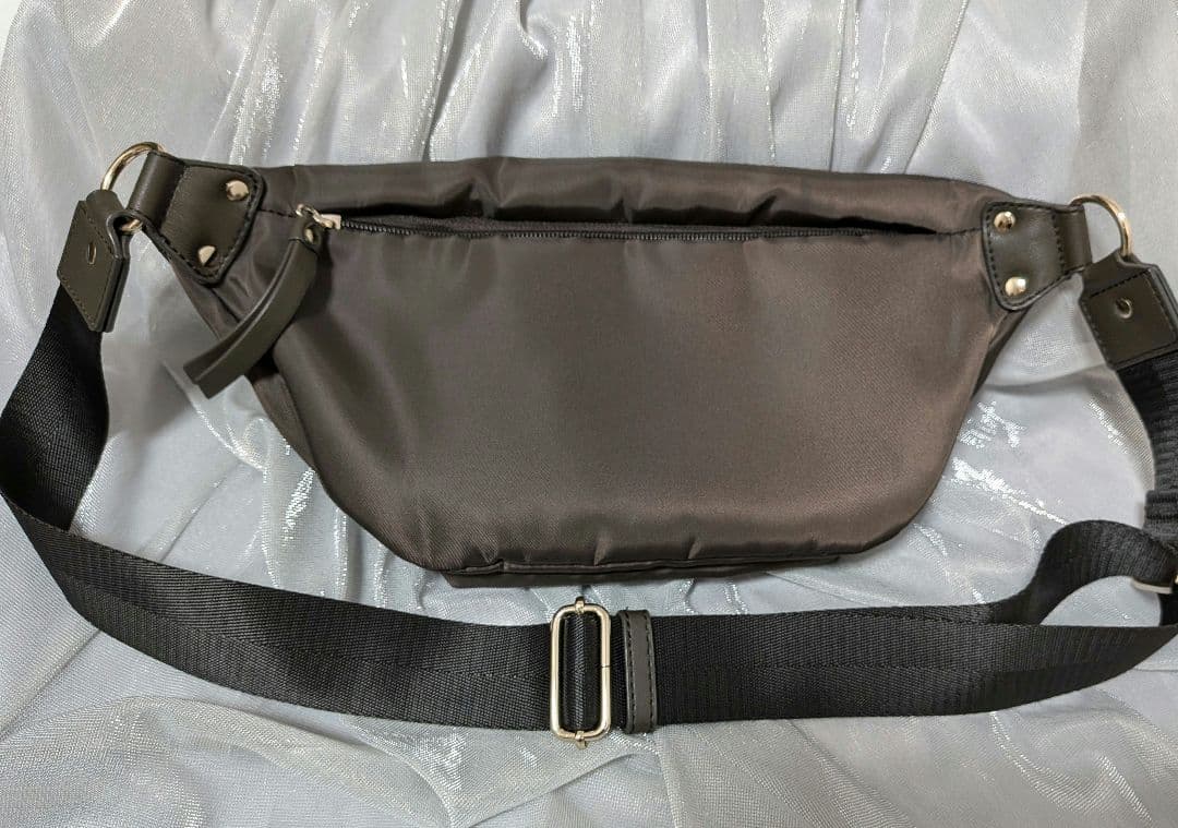 LANVIN en Bleu ボディバッグ グレー