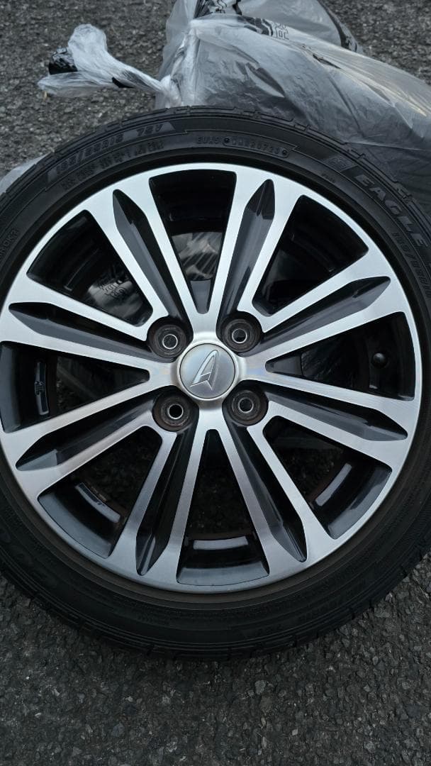 ダイハツ・タント - 15インチ 165/55R15タイヤ&ホイール 4個セット