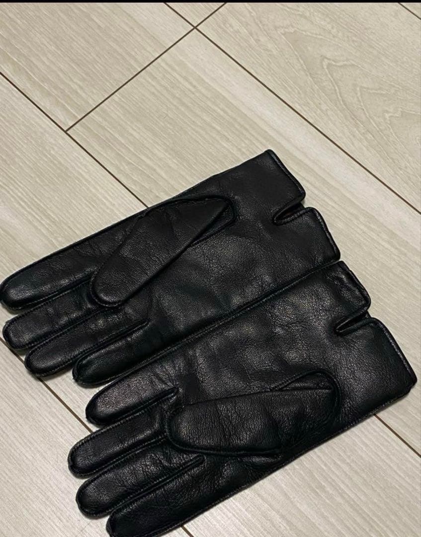 専用　ヴィヴィアンウエストウッドマン　レザー手袋