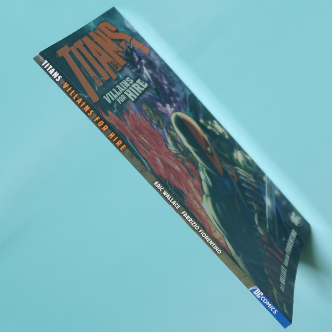 セール！　洋書　アメコミ　TITANS　Villains for Hire　DC