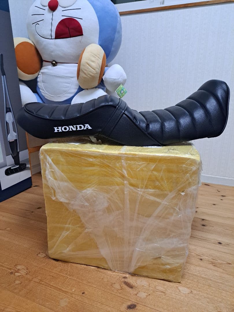 HONDA CB750 RC42 タックロールシート　黒