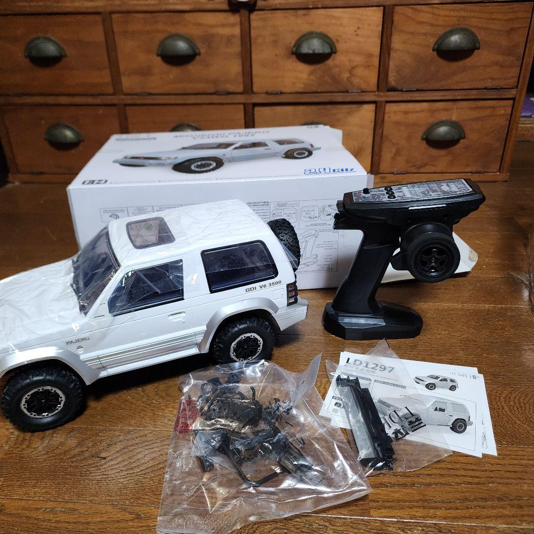 ホビーラジコン Mitsubishi Pajero V24WG 1992 1:14