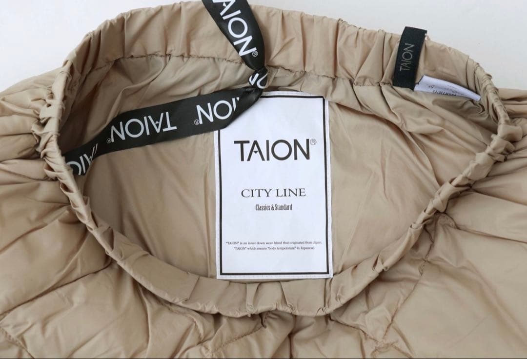 未使用TAION CITY キルティングフレアスカート ベージュ