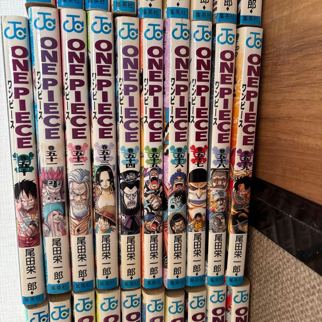 ワンピース漫画67冊➕2冊まとめ売り
