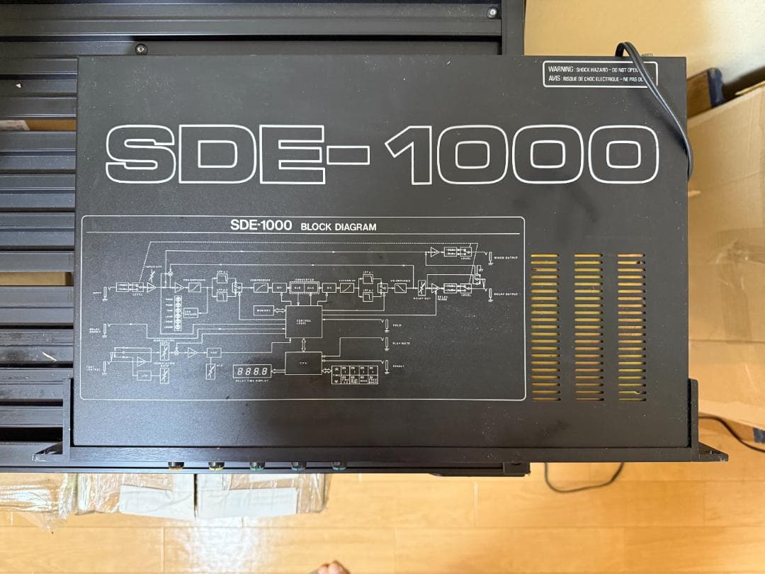 Roland SDE-1000 デジタルディレイエフェクター