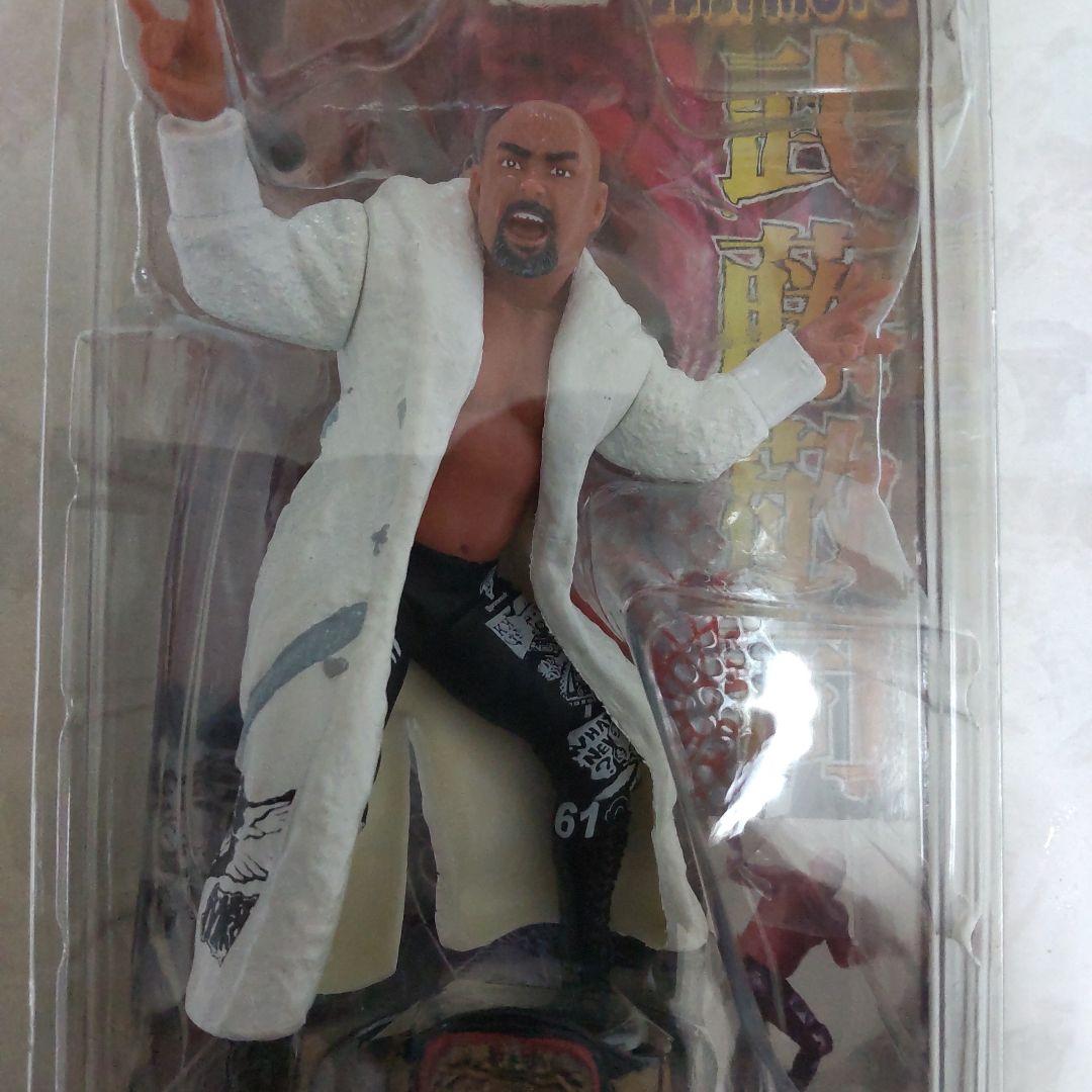 武藤敬司 ガウンチャンピオンベルト付きフィギュア