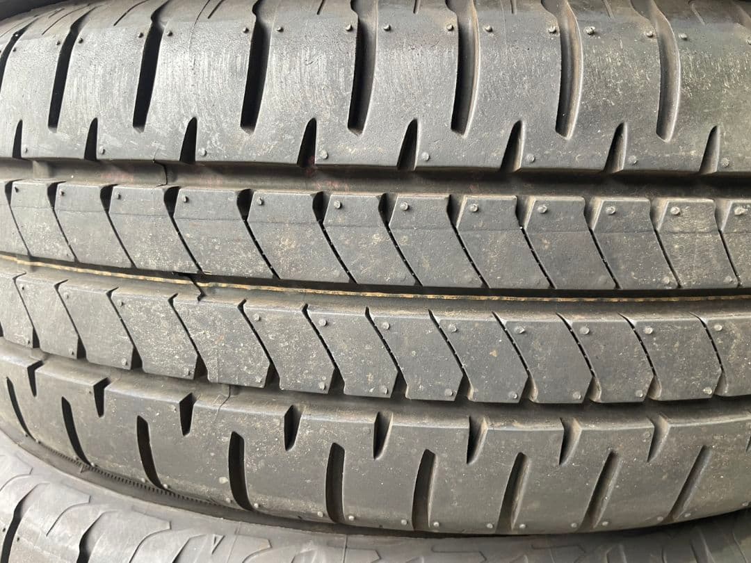 ほぼ新品　185/60R15 ブリヂストン　ニューノ　2025年製