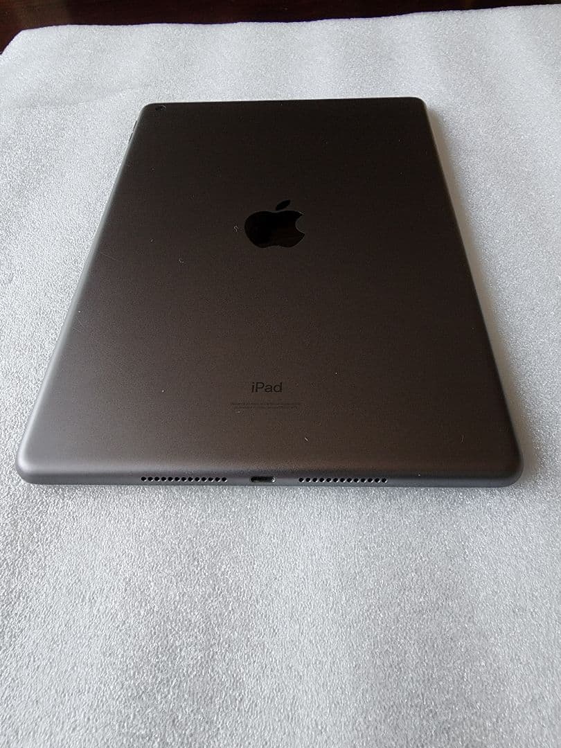 Apple iPad 第９世代64GB Wifiモデル