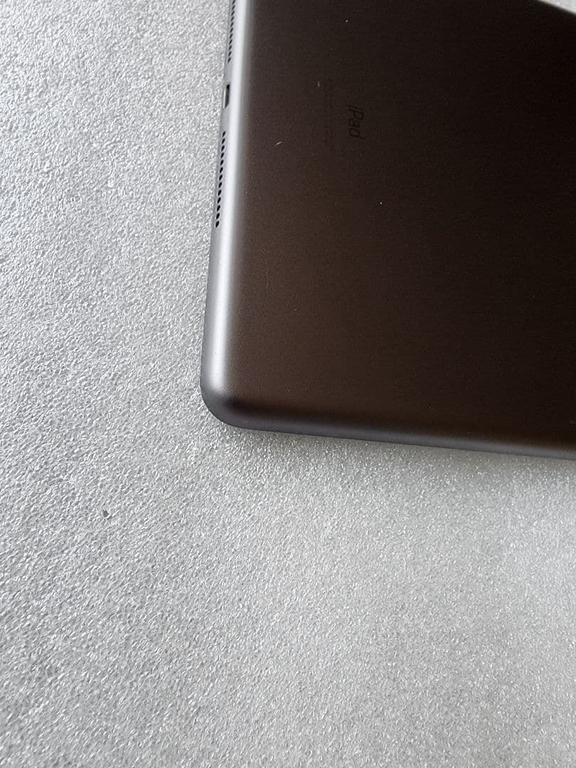 Apple iPad 第９世代64GB Wifiモデル