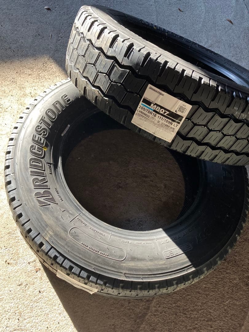 ヒロ　BRIDGESTONE 205/70R16 オールシーズン8本セット
