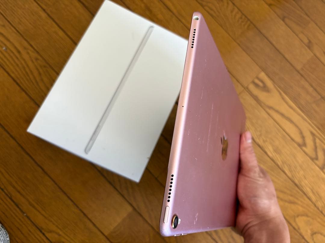Apple iPad pro 10.5 64gb バテッリー容量98%