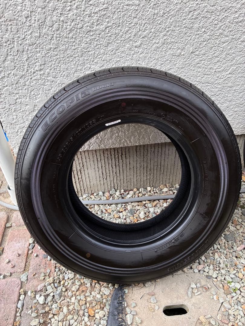 【②/2】ブリヂストンECOPIa 195/80R15 タイヤ 2本セット