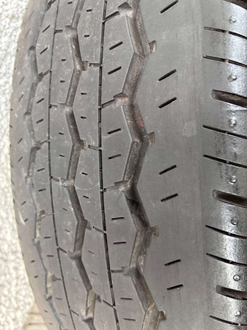 【②/2】ブリヂストンECOPIa 195/80R15 タイヤ 2本セット