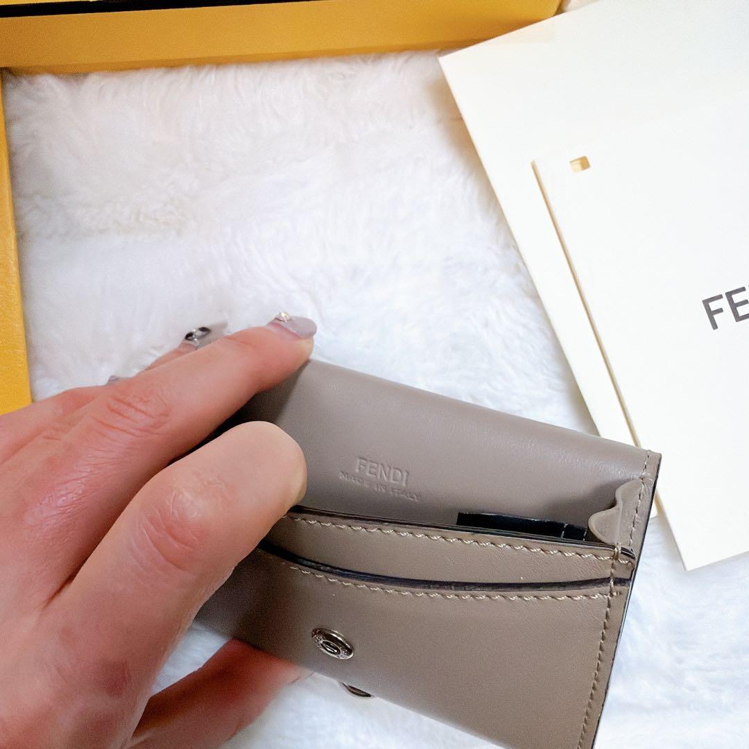 FENDI グレー 二つ折り財布　名刺入れ カード入れカードケース