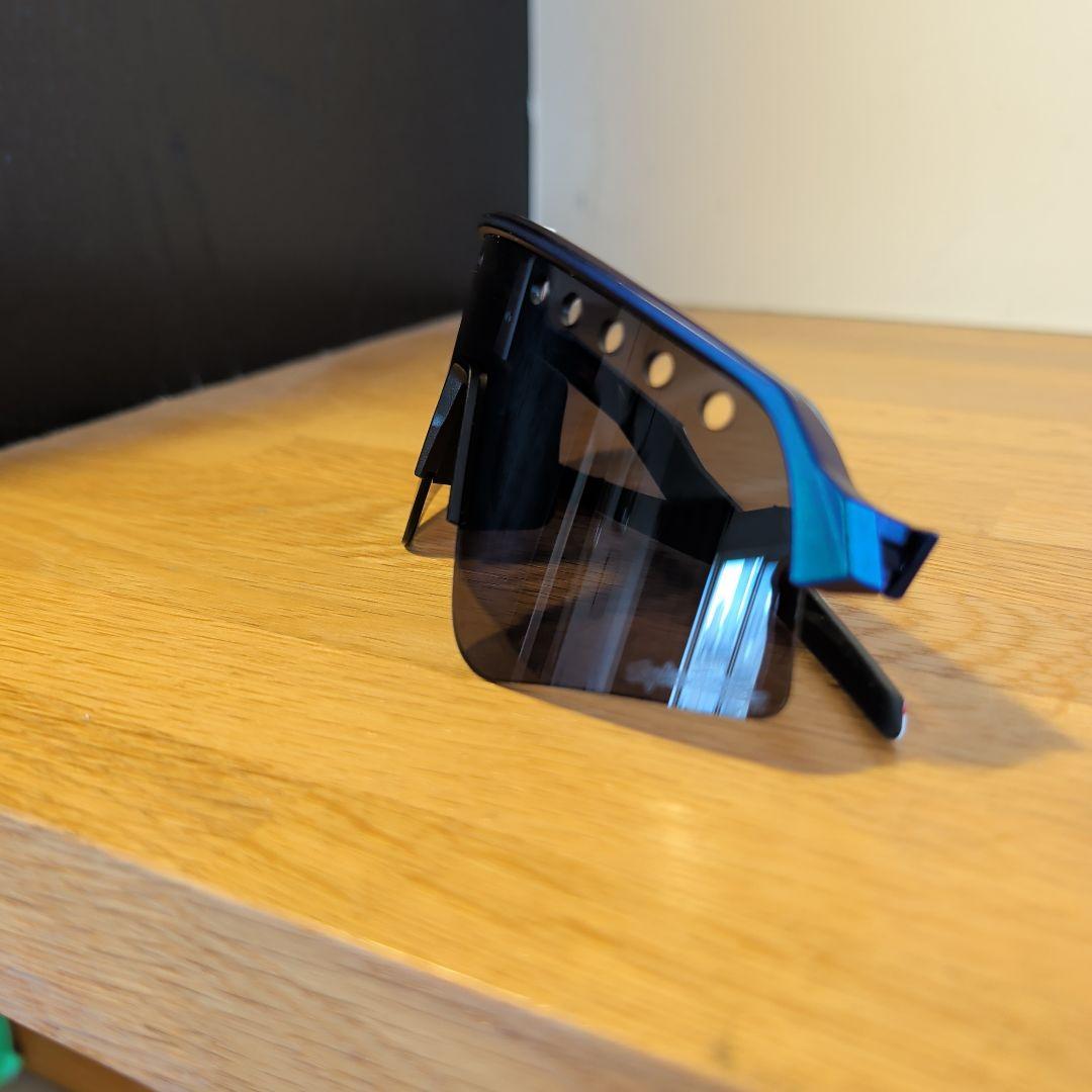 Oakley Sutro Lite Sweep TLD　限定