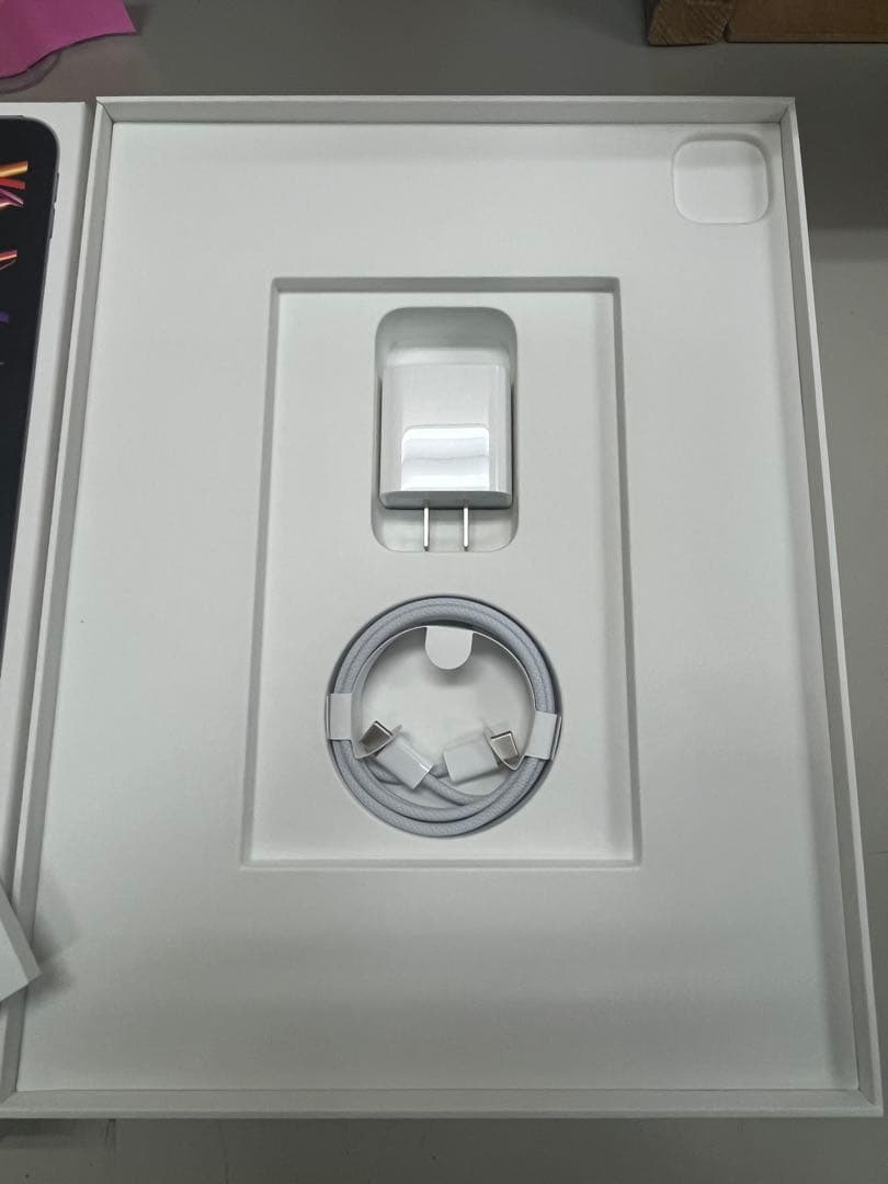 iPad Pro 12.9 第6世代　128MB