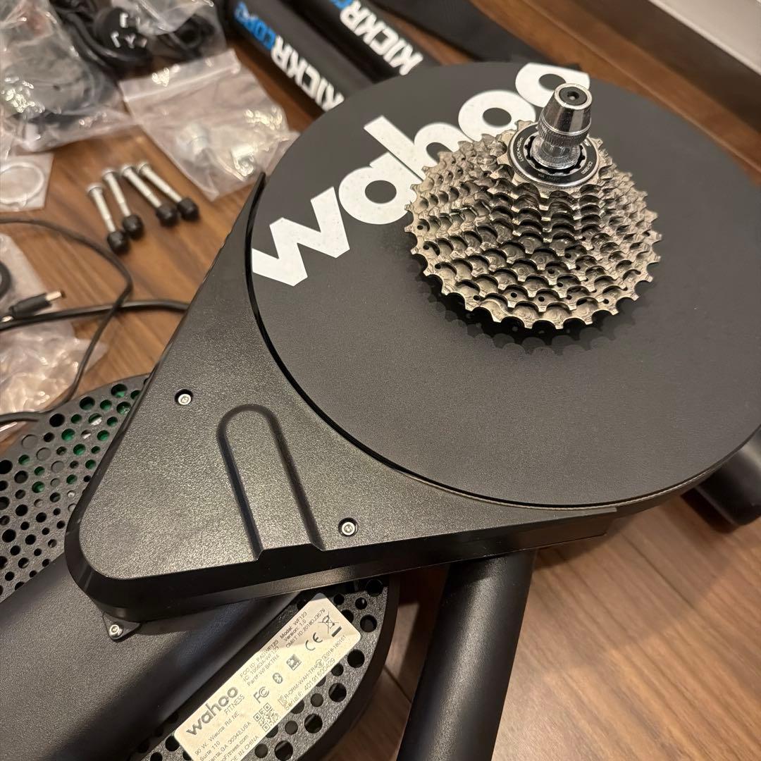 wahoo KICKR CORE 固定ローラー　105スプロケット付き