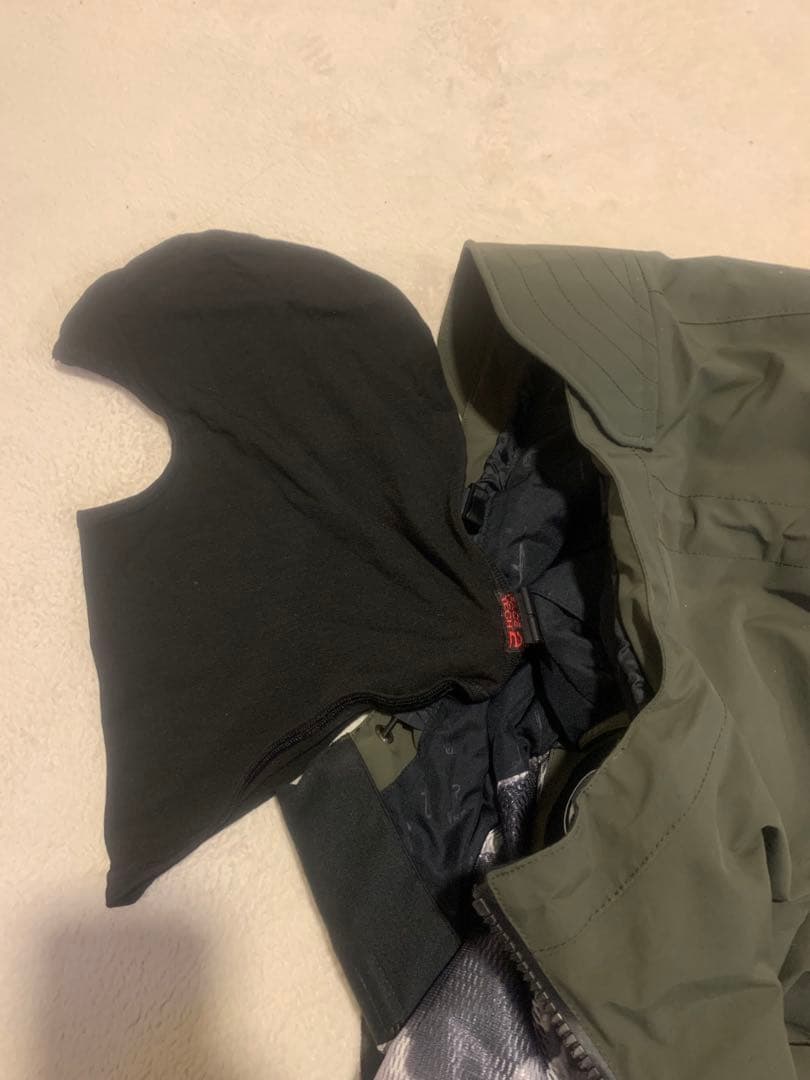 超美品 VOLCOM ボルコム GORE-TEX ゴアテックス　スノーボード S