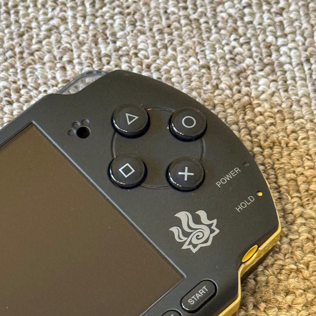 PSP-3000 本体 モンスターハンターポータブル 3rd ハンターズモデル
