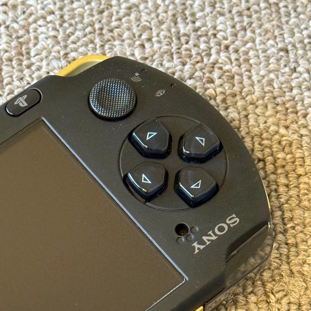 PSP-3000 本体 モンスターハンターポータブル 3rd ハンターズモデル